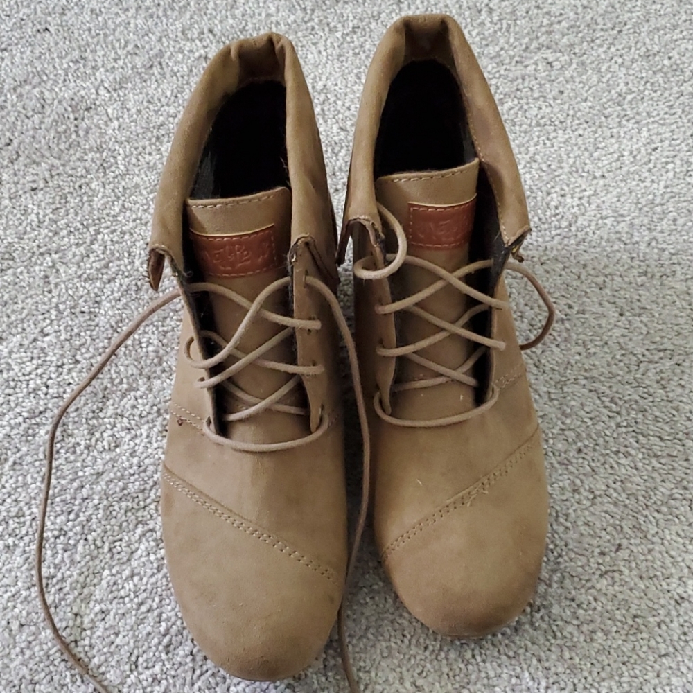 Never worn brown wedge booties